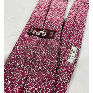 HERMES 7311 EA Men's 100% Silk Necktie FRANCE Luxury Geometric Pink/Ivory EUC